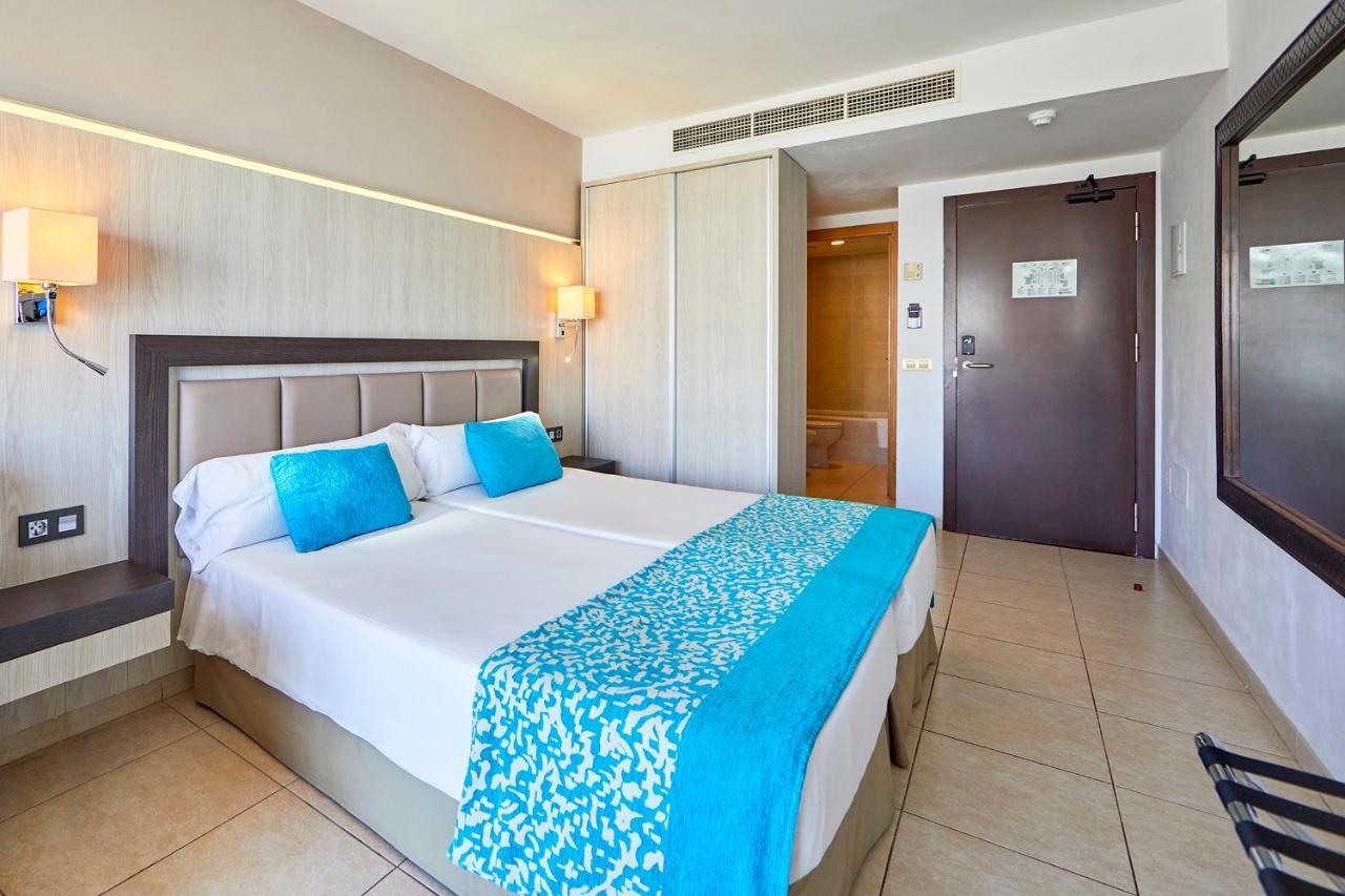 FERGUS Style Bahamas Hotel Playa d'en Bossa Bagian luar foto